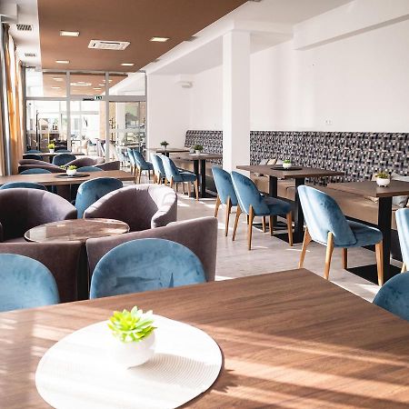 Hotel River Nitra Bagian luar foto